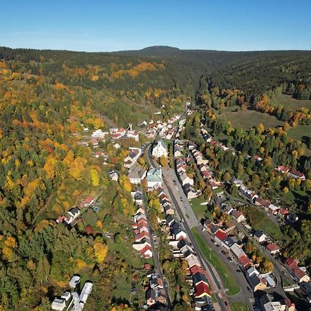 Apartman Houmr Яхимів Екстер'єр фото